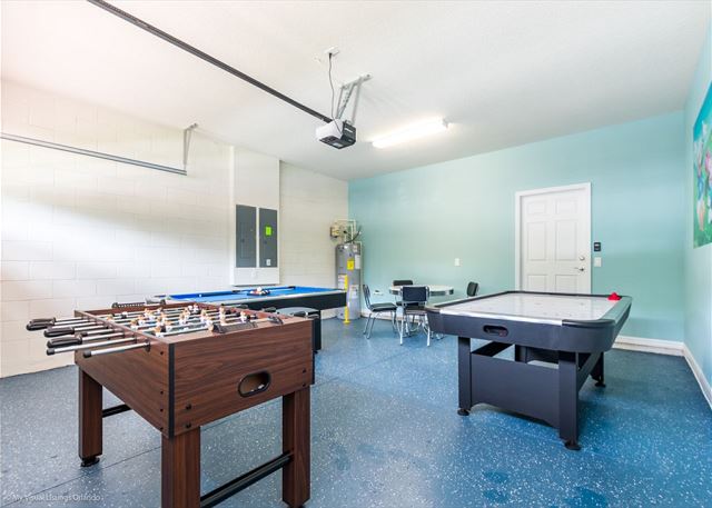 Luxury Windsor at Westside Retreat Getaway. 1639
