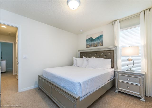 Luxury Windsor at Westside Retreat Getaway. 1639