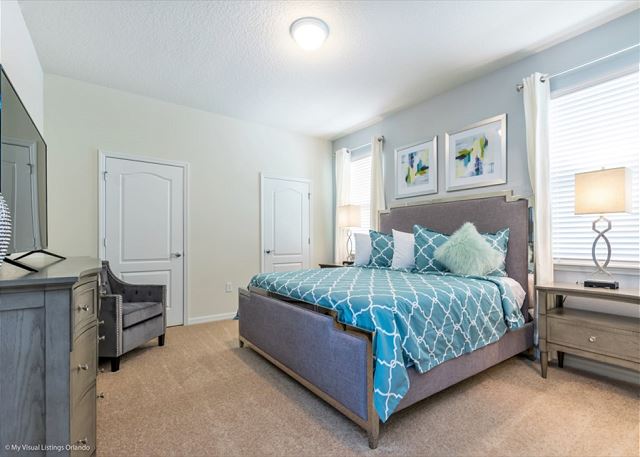 Luxury Windsor at Westside Retreat Getaway. 1639