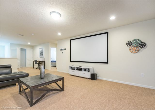 Luxury Windsor at Westside Retreat Getaway. 1639