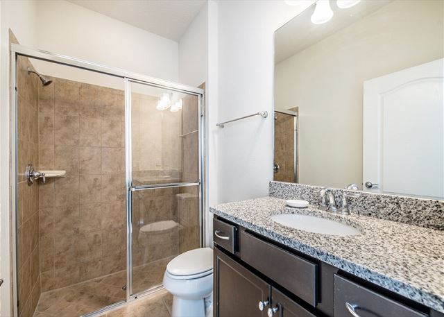 8 Bedroom Windsor at Westside Getaway. 8891
