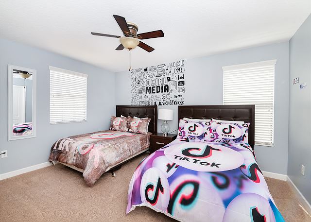 Family Getaway Near Disney. 1412