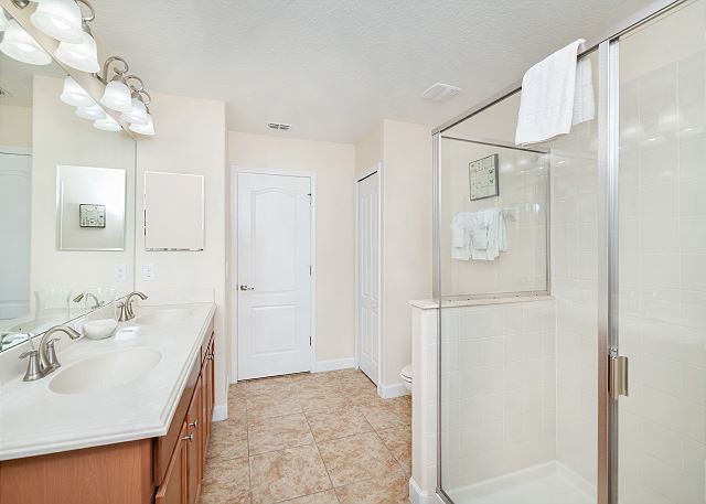 Family Getaway Near Disney. 1412
