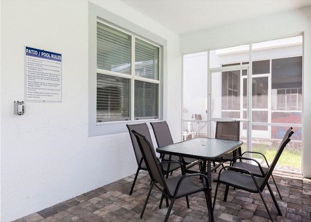 Luxurious 9 Bed Championsgate Resort Home. 9077