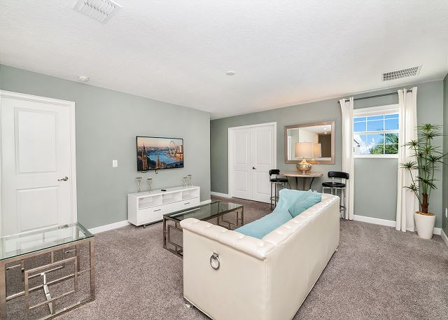 Luxurious 9 Bed Championsgate Resort Home. 9077