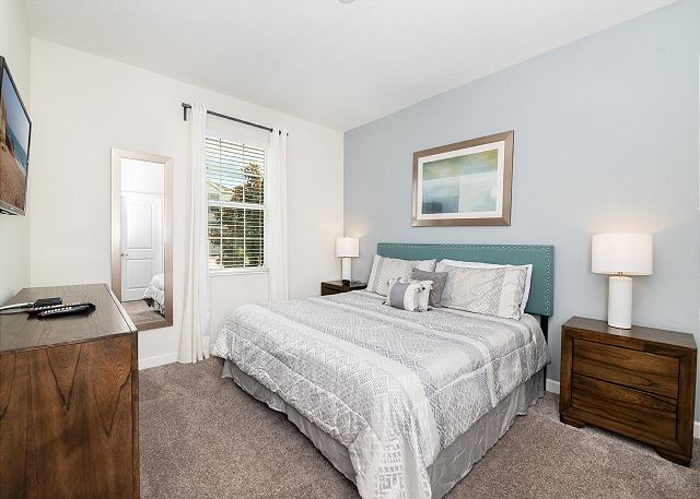 Luxurious 9 Bed Championsgate Resort Home. 9077