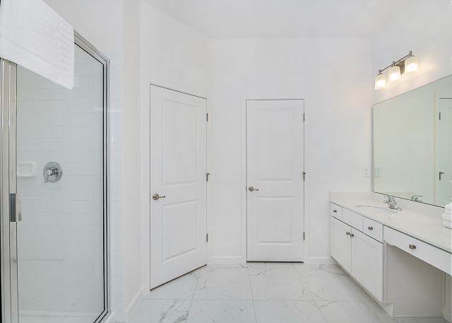 14 Bed Mansion Retreat. 2473