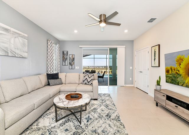 Windsor Island Luxury Resort 7 bed Oasis. 1881