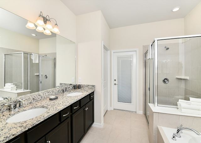 Windsor Island Luxury Resort 7 bed Oasis. 1881