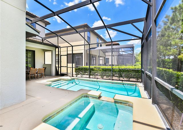 Solterra Resort Luxury 5 Bed Retreat. 5488