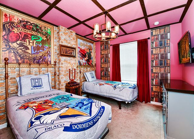 Windsor Island Resort 10 bedroom Luxury Getaway. 2270