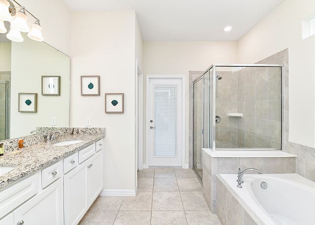 Windsor Island Resort 10 bedroom Luxury Getaway. 2270