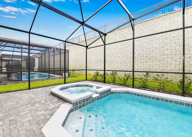 Windsor Island Resort 10 bedroom Luxury Getaway. 2270