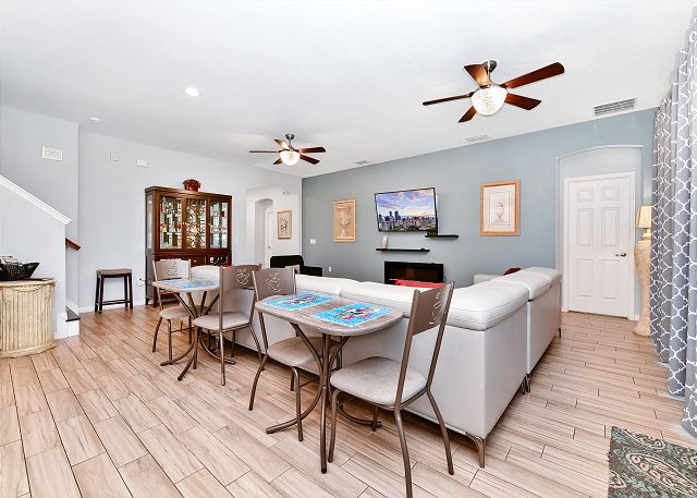 New Listing-Solterra 13 Bed near Disney. 6009