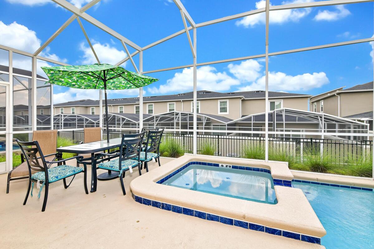 New Family GetAway+2 FREE WaterParks. 1009