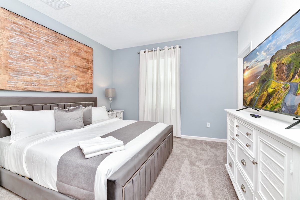 Luxury 15 Bed Mansion Retreat. 2469 | Next Stay Vacation Rentals